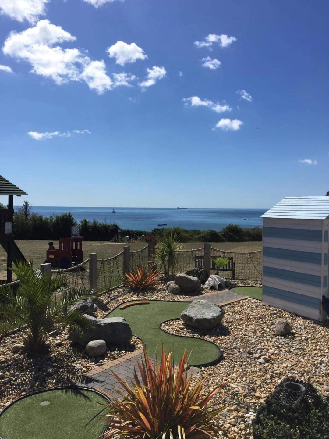 Home With A View Whitecliff Bay Holiday Park Bembridge Eksteriør billede