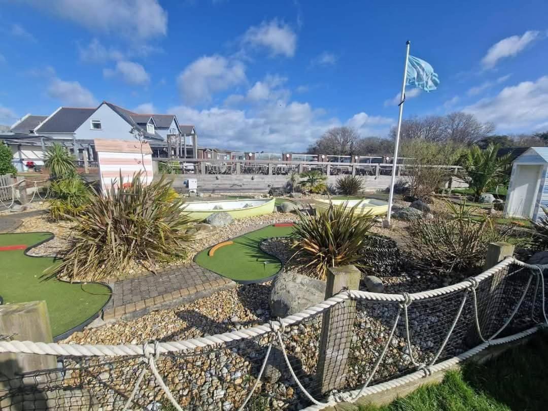 Home With A View Whitecliff Bay Holiday Park Bembridge Eksteriør billede